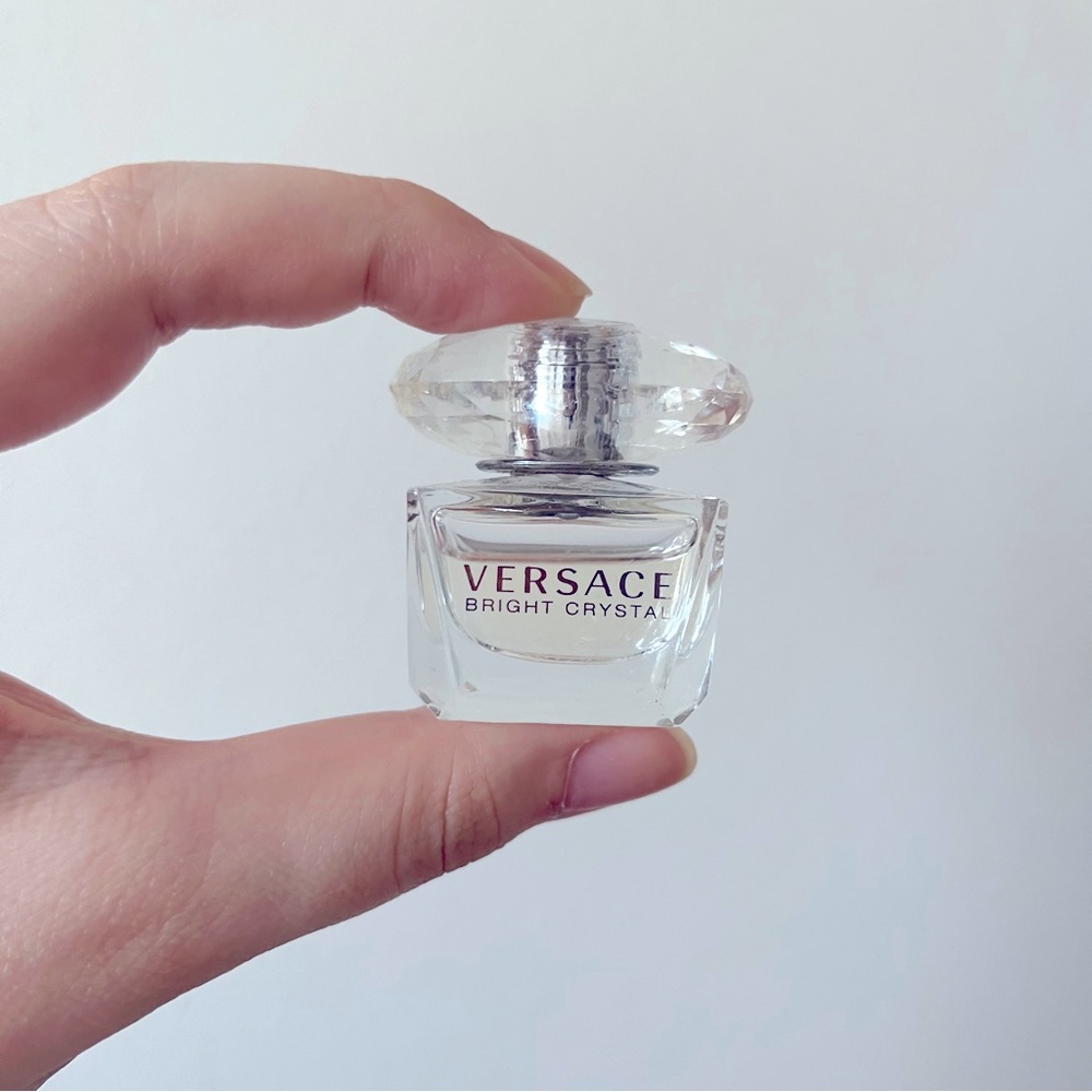 Versace “Bright Crystal” eau de toilette